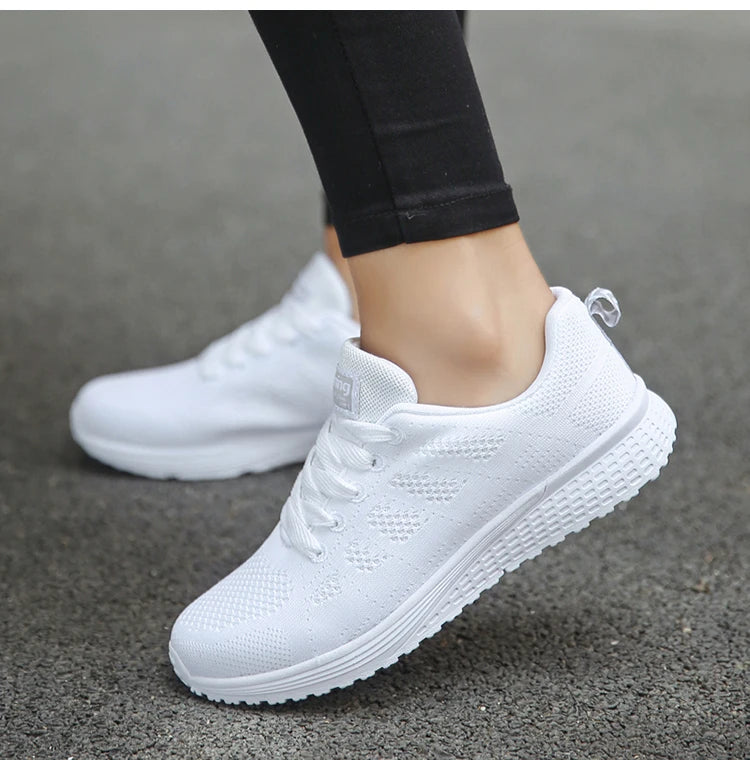 New Fashion Breathable Trainers Comfortable Sneakers Mesh Fabric Lace Up Women's Tennis Shoes For Women