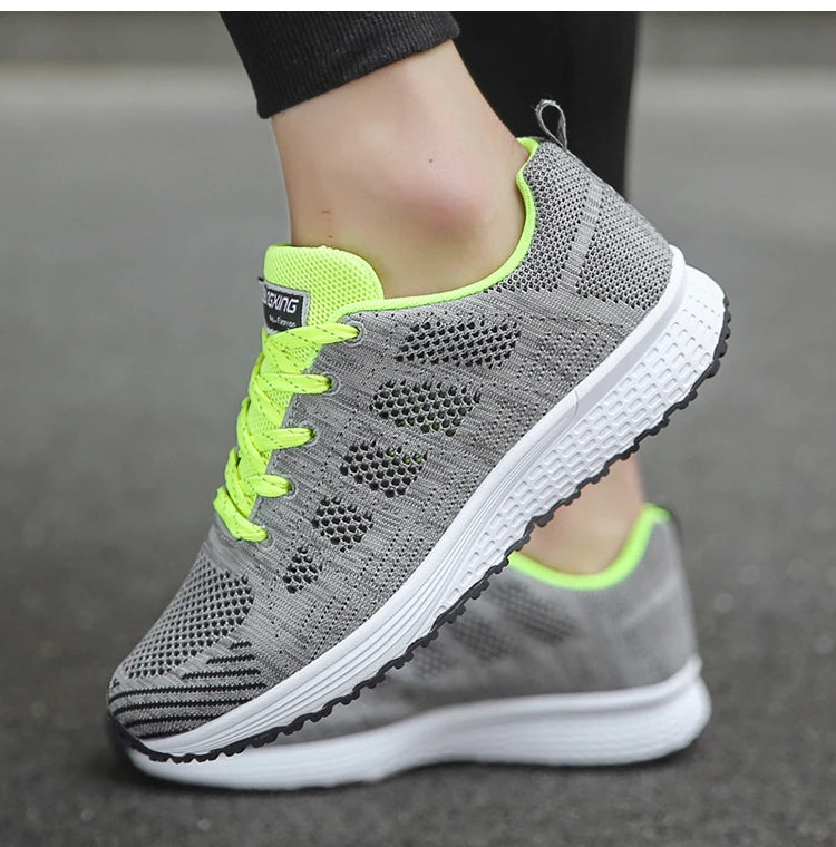 New Fashion Breathable Trainers Comfortable Sneakers Mesh Fabric Lace Up Women's Tennis Shoes For Women