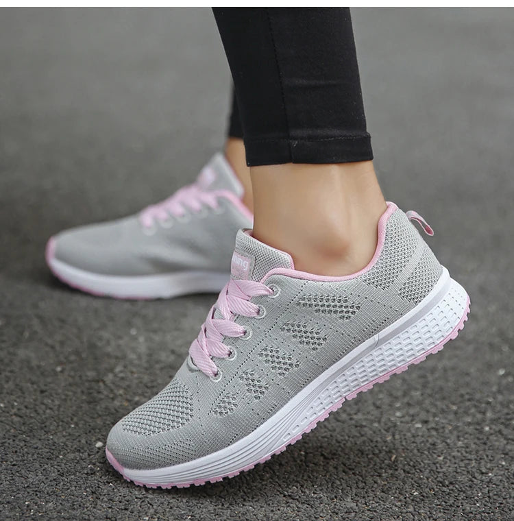 New Fashion Breathable Trainers Comfortable Sneakers Mesh Fabric Lace Up Women's Tennis Shoes For Women