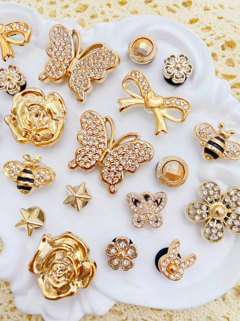24 pieces of golden fashion (butterfly, bow, flower, bee, star rabbit head) accessories - easy-to-install detachable DIY accesso