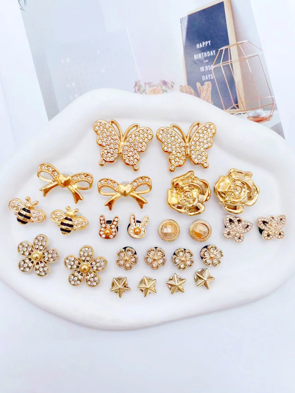 24 pieces of golden fashion (butterfly, bow, flower, bee, star rabbit head) accessories - easy-to-install detachable DIY accesso