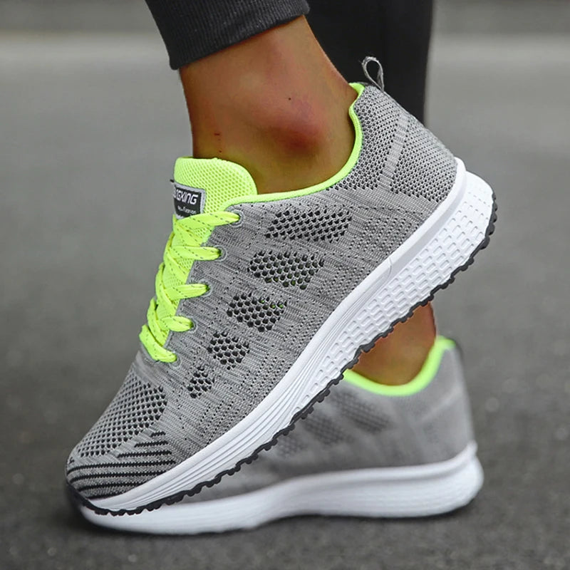 New Fashion Breathable Trainers Comfortable Sneakers Mesh Fabric Lace Up Women's Tennis Shoes For Women