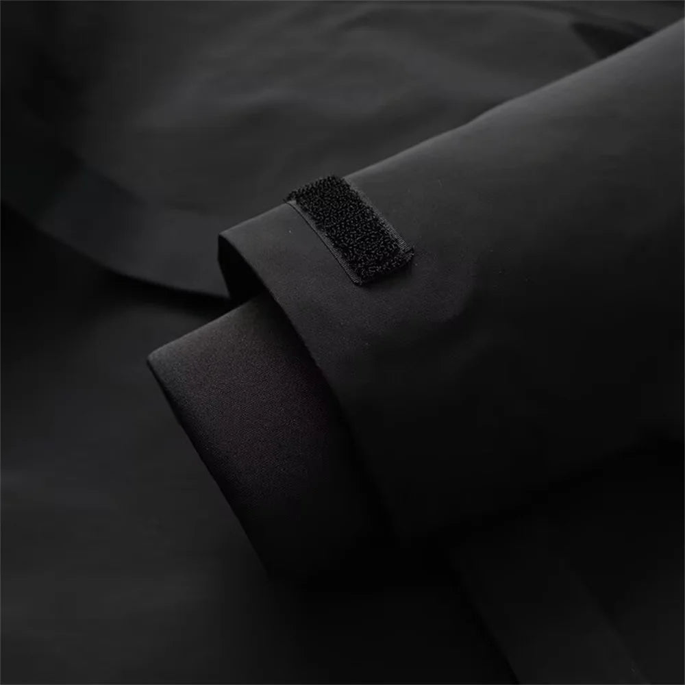 fashionable women's clothing with European and American style design featuring a cinched waisthooded skiing and warm co